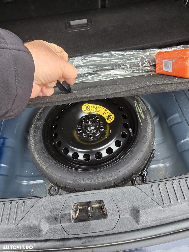 Ford Focus 1.0 EcoBoost Titanium Business - 9