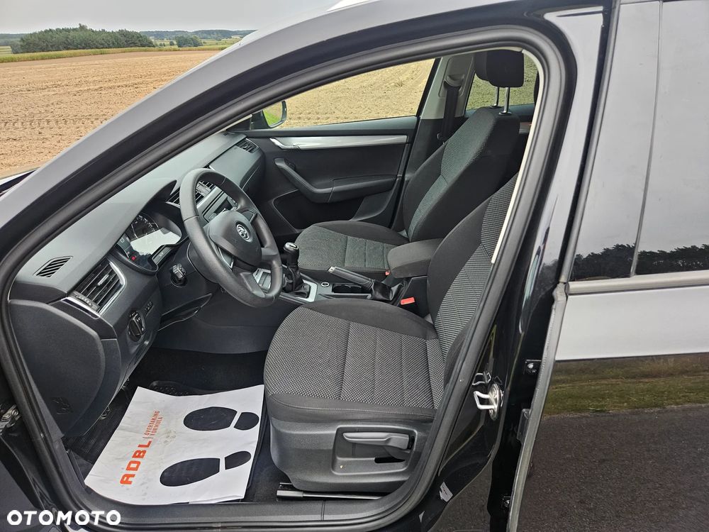 Skoda Octavia 2.0 TDI Elegance - 27