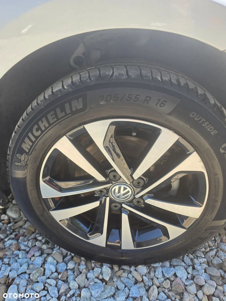 Volkswagen Golf 1.6 TDI SCR IQ.DRIVE - 26