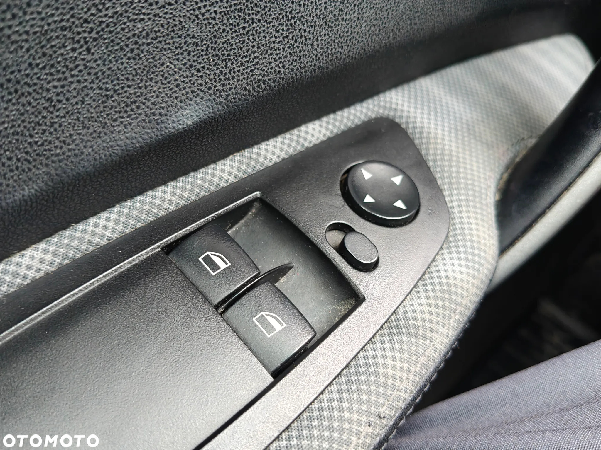 BMW Seria 1 118i - 20