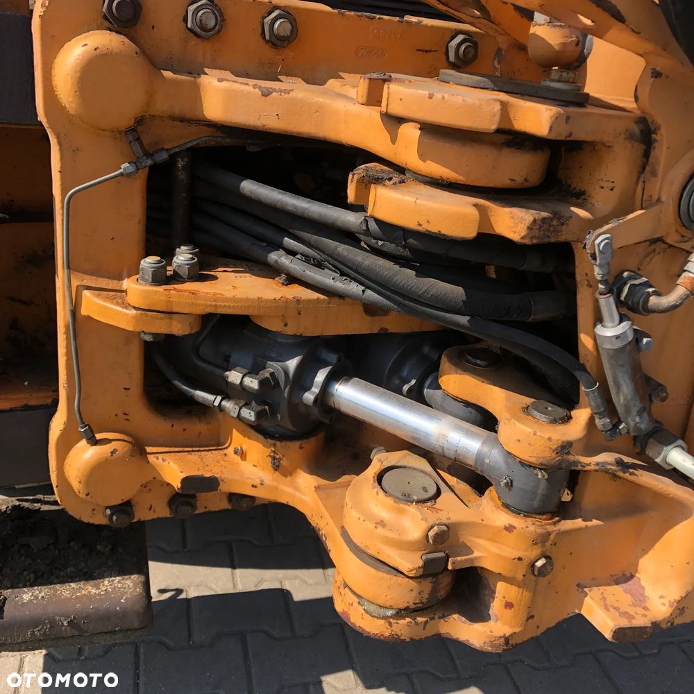 Case 590SR2 - 15