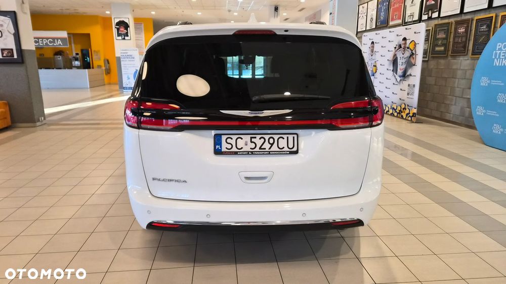 Chrysler Pacifica - 9