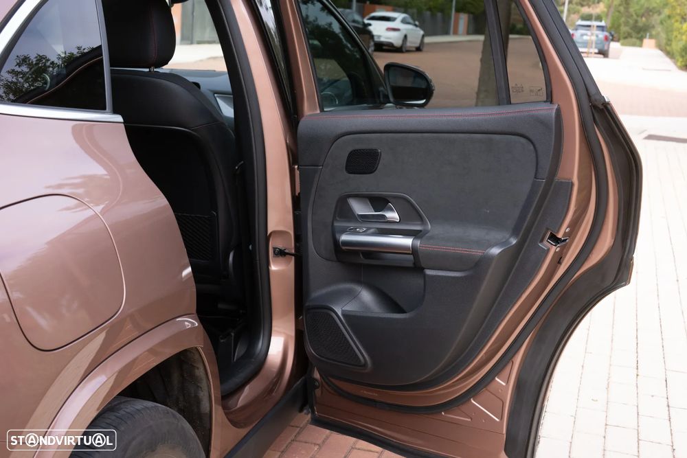 Mercedes-Benz GLA 250 e AMG Line - 45