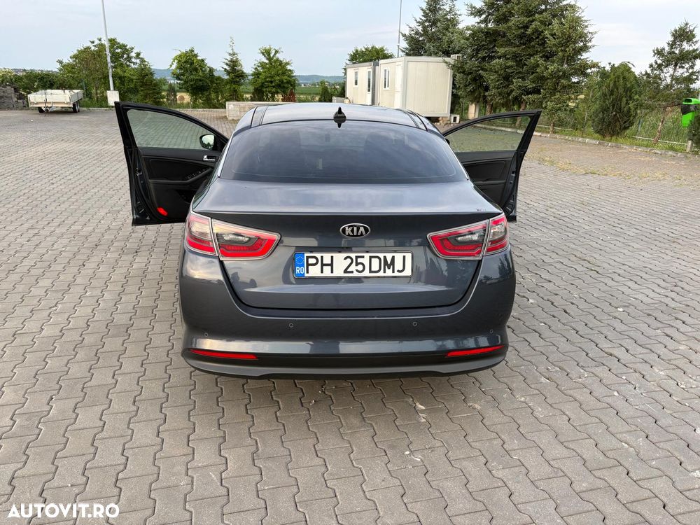 Kia Optima - 4