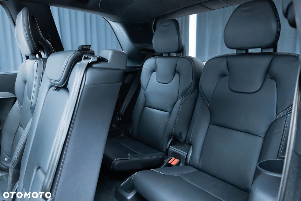 Volvo XC 90 T8 AWD Recharge Geartronic RDesign Edition - 34