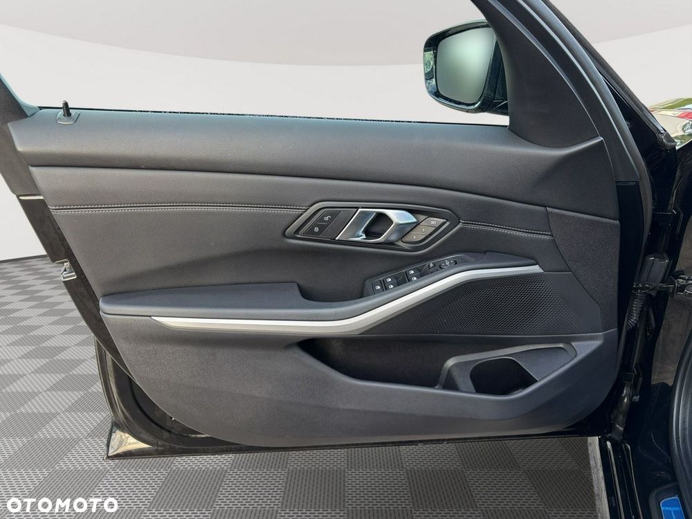 BMW Seria 3 - 11