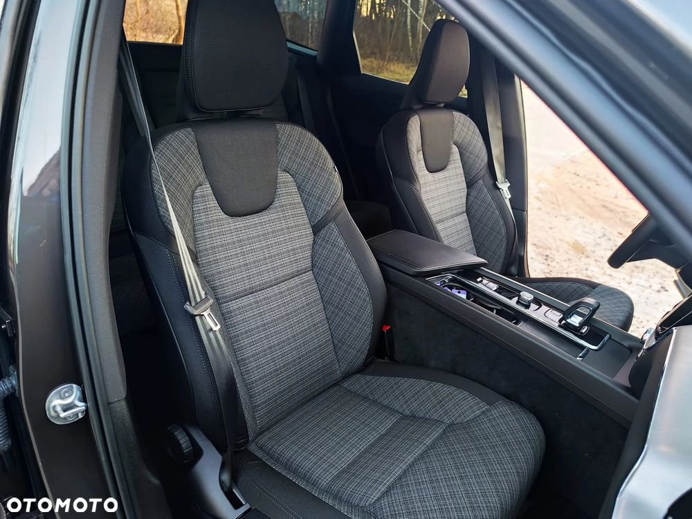 Volvo XC 60 B5 D AWD Ultimate Dark - 14