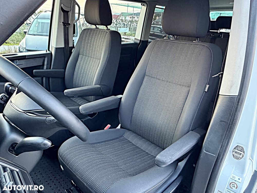 Volkswagen Caravelle KR Comfortline DSG - 22