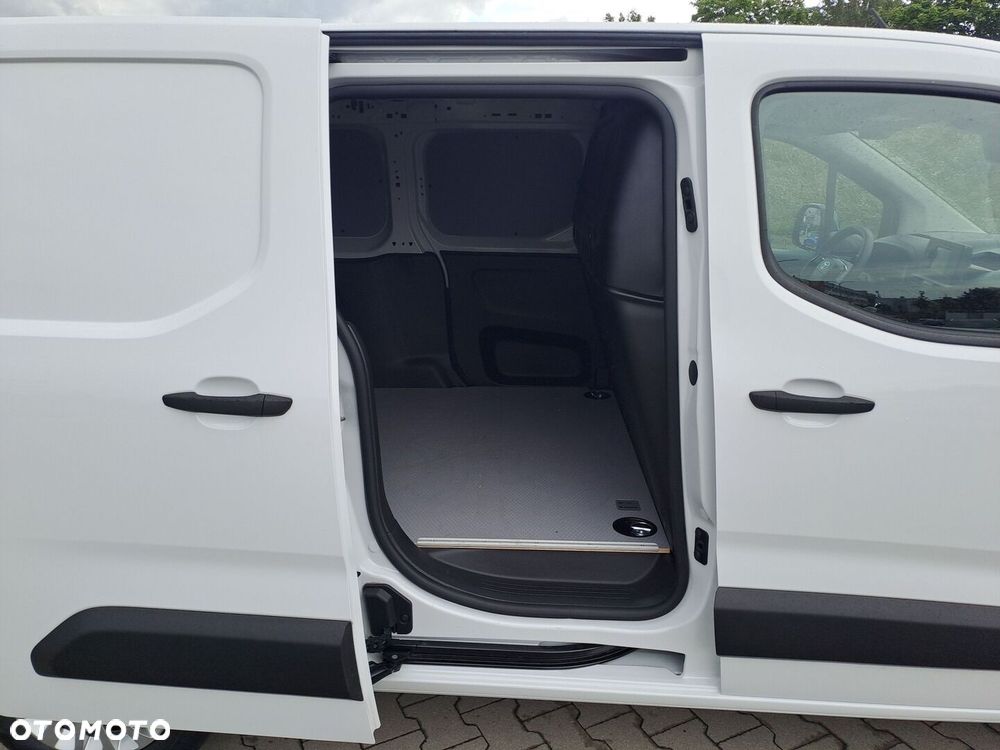 Toyota PROACE CITY - 24