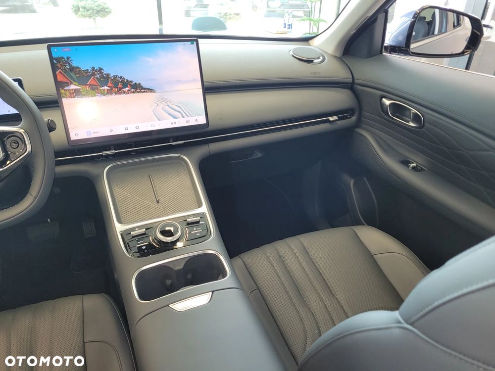 Geely Starray EM-i 1.5 PHEV Pro - 13