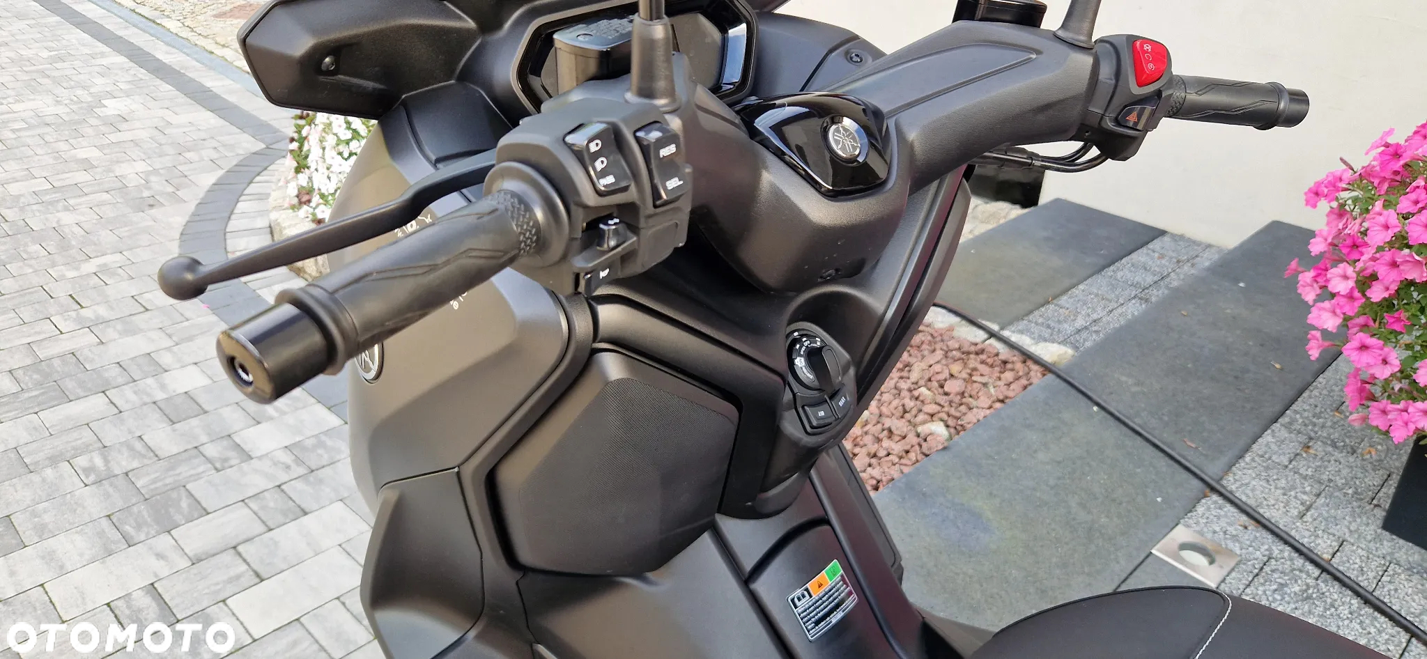 Yamaha X-max - 14