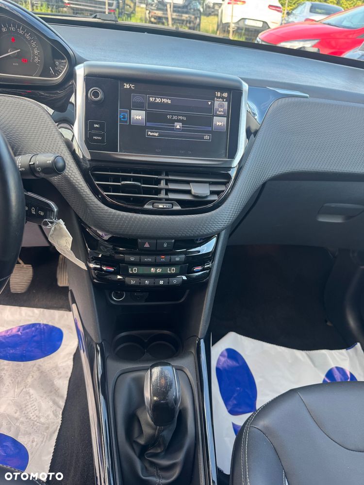 Peugeot 2008 - 18