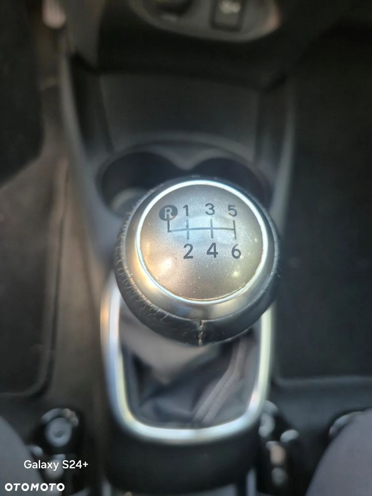 Toyota Yaris - 17