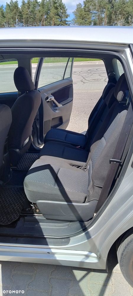 Toyota Verso 1.8 Sol 7os - 16