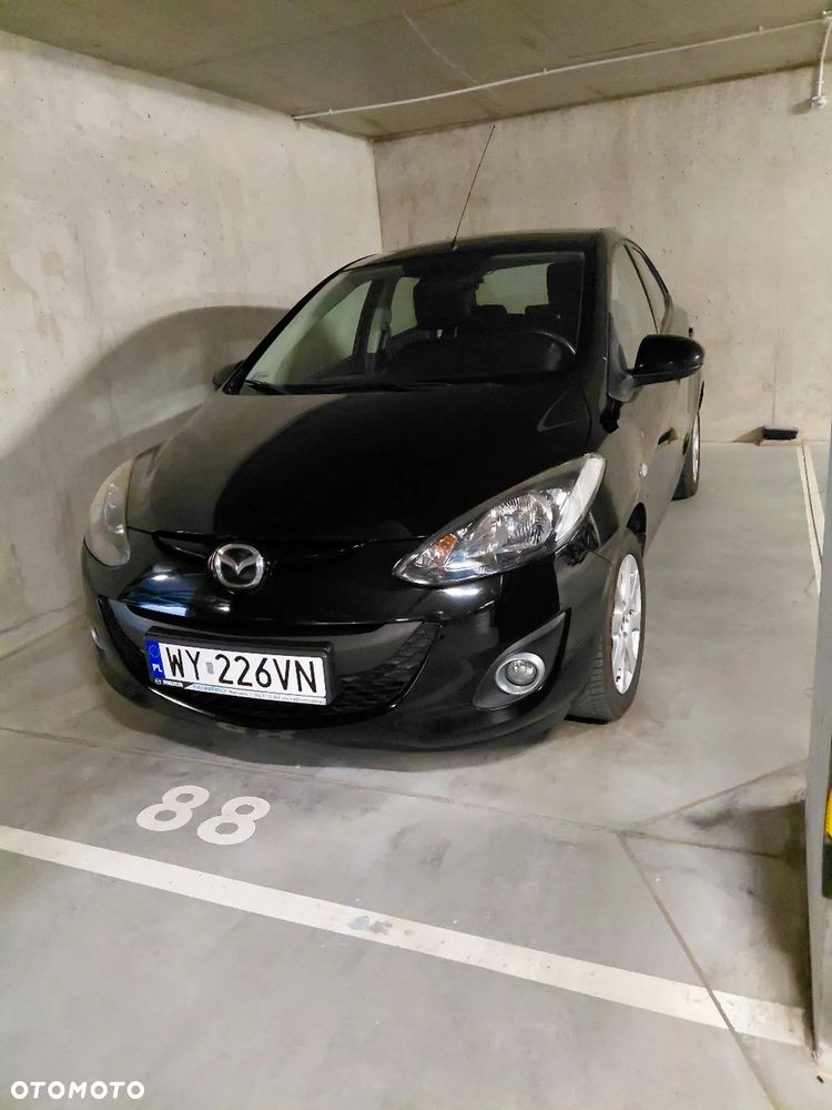 Mazda 2 1.5 Exclusive + - 15