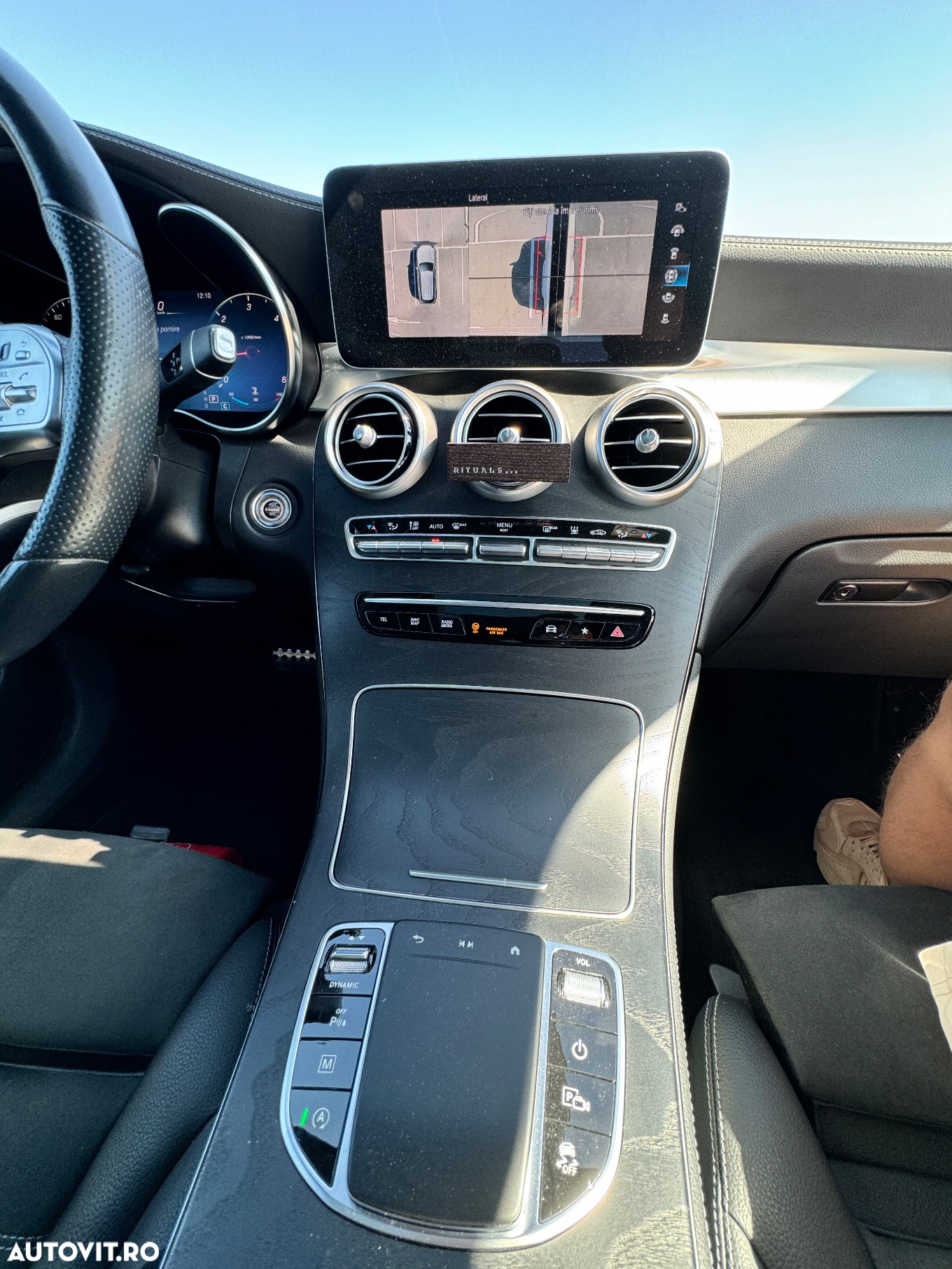 Mercedes-Benz GLC 300 d 4Matic 9G-TRONIC AMG Line Plus - 27
