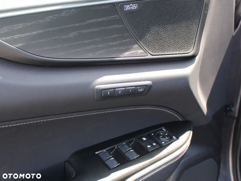 Lexus NX - 15