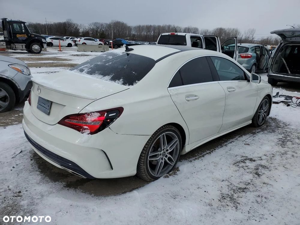 Mercedes-Benz CLA 250 4-Matic - 4