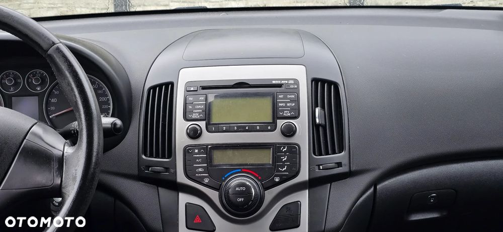 Hyundai i30 1.4 Classic + - 24
