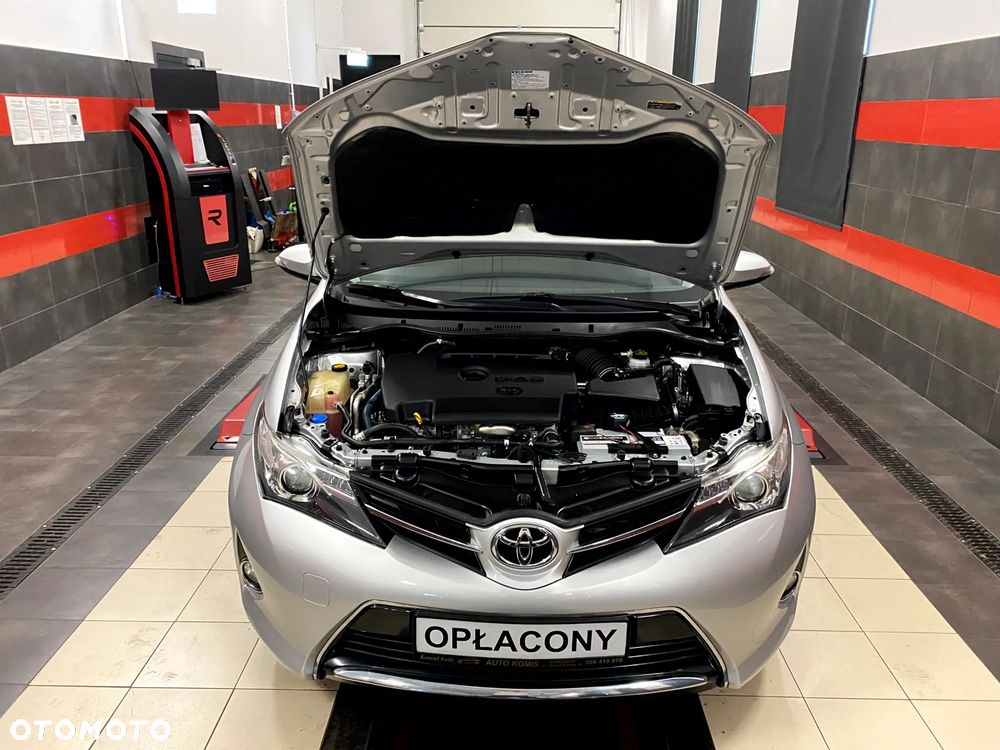 Toyota Auris 2.0 D-4D Life Plus - 24