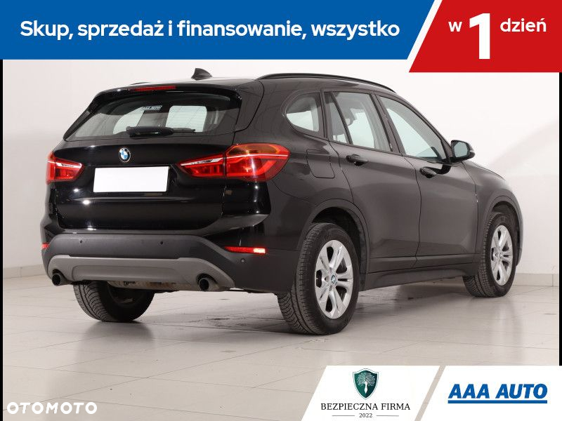 BMW X1 - 6