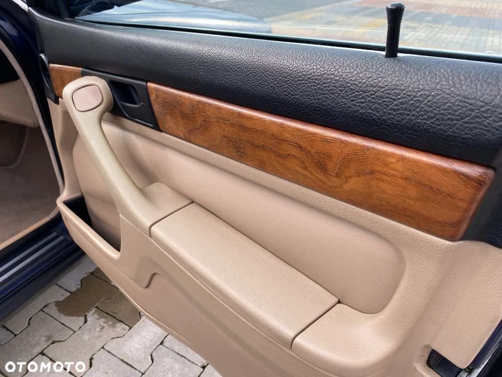 BMW Seria 7 - 33
