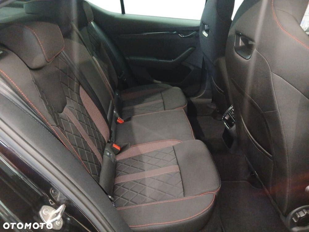 Skoda Octavia 2.0 TDI 4x4 RS DSG - 19