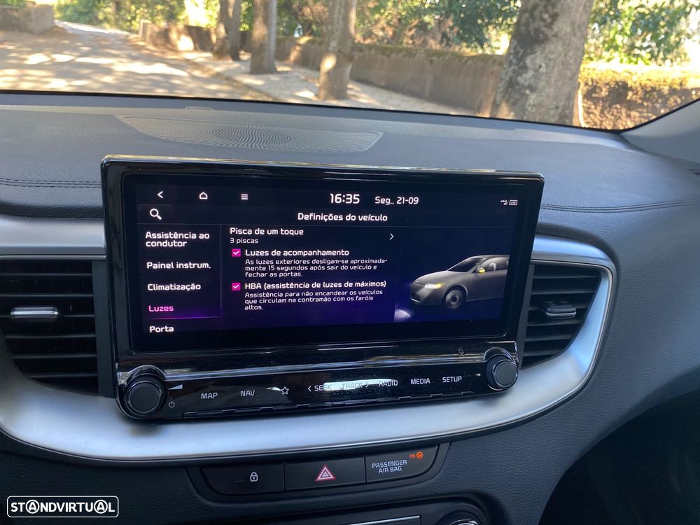 Kia XCeed 1.0 T-GDi Dynamic - 29