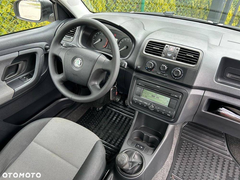 Skoda Fabia 1.2 HTP STYLE EDITION - 19