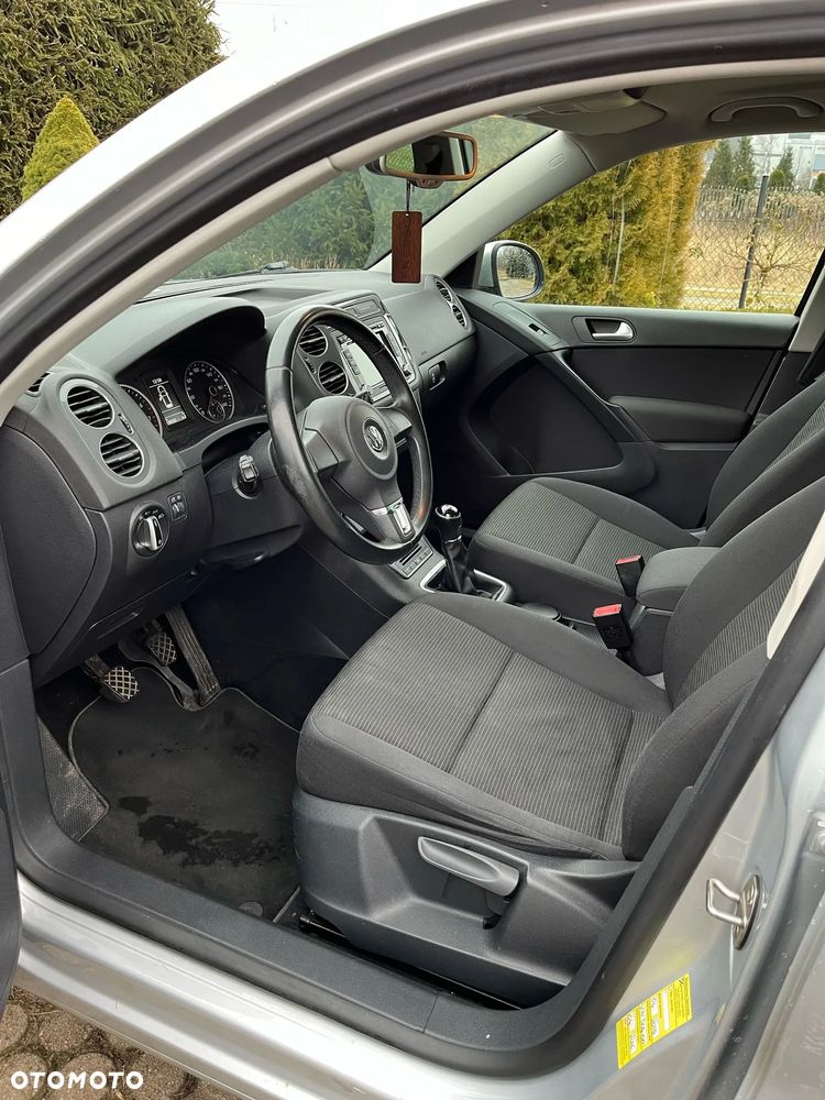 Volkswagen Tiguan - 11