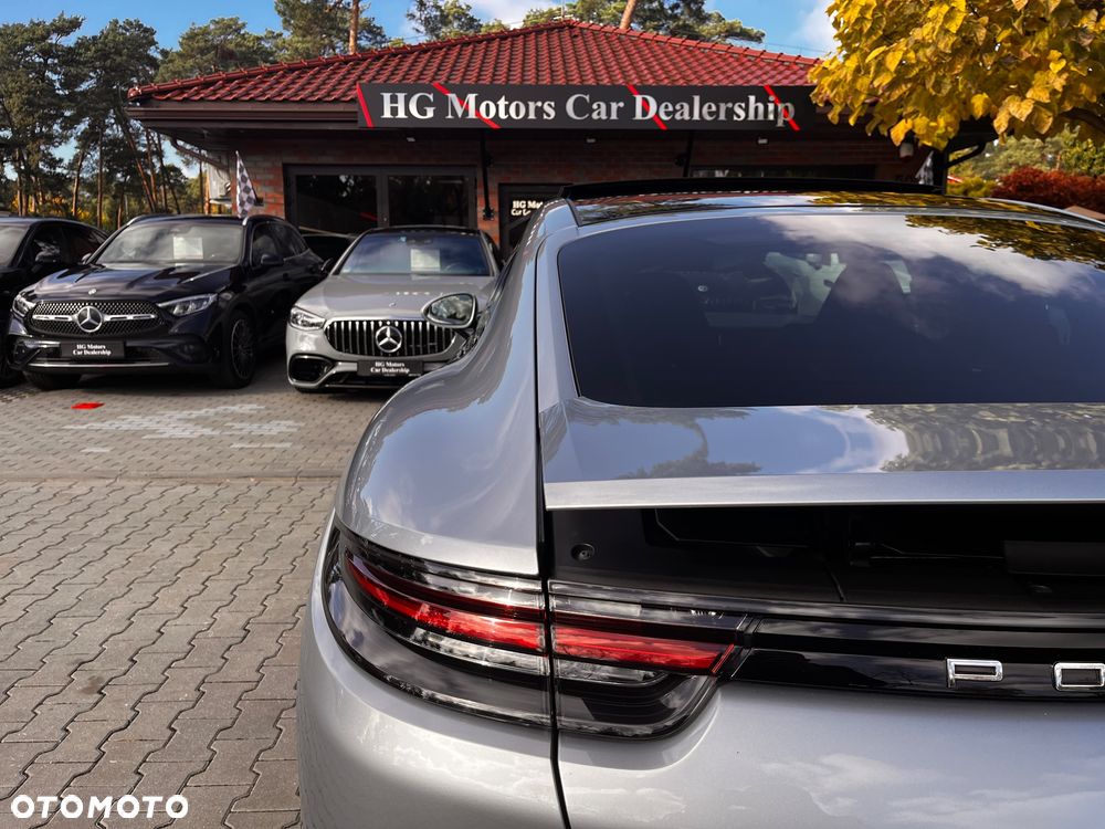 Porsche Panamera 4 - 12