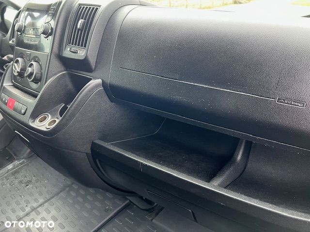 Peugeot Boxer L2H2 7-os. brygadówka doka 2,0 Hdi 130 KM - 12