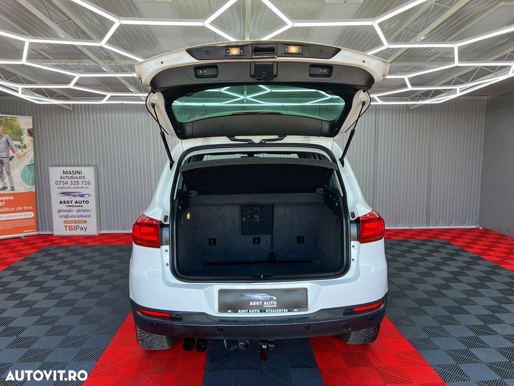 Volkswagen Tiguan - 17