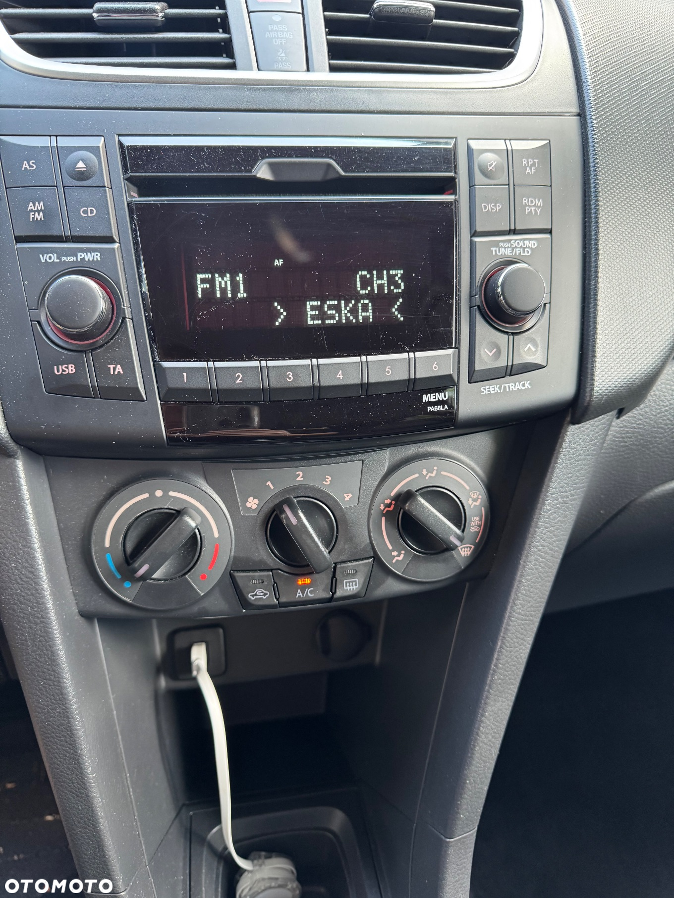 Suzuki Swift 1.2 Premium - 9