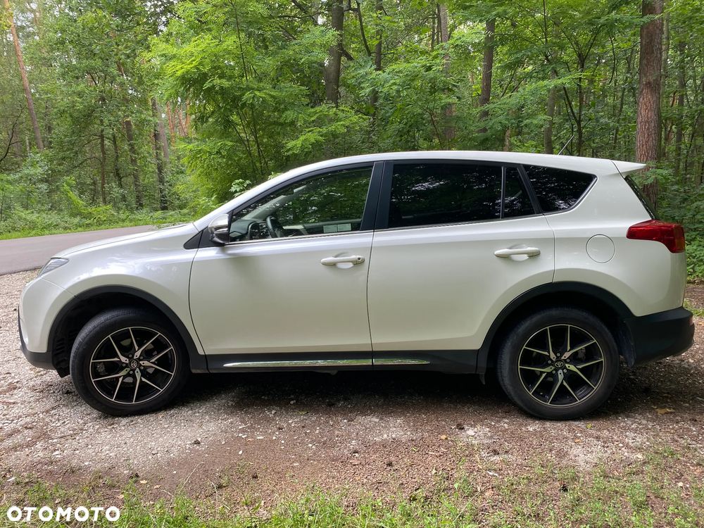 Toyota RAV4 2.0 D-4D Premium - 7