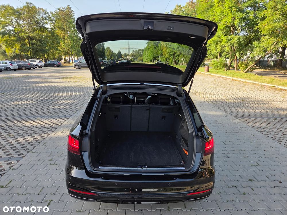 Audi A4 Avant 35 TFSI mHEV S Line S tronic - 14