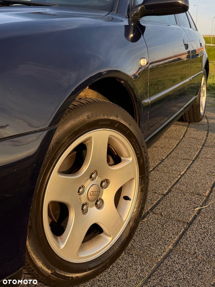 Audi A4 Avant 1.6 - 6