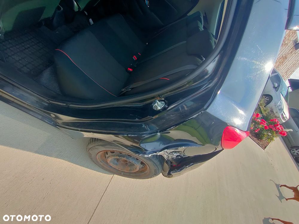 Mazda 2 1.3 Exclusive - 12