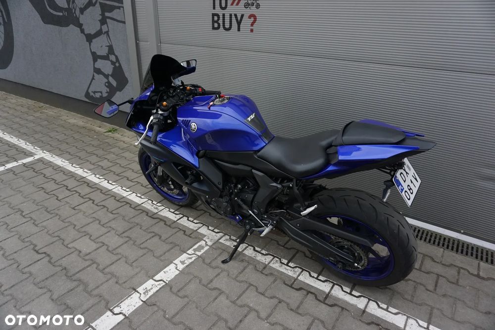 Yamaha YZF - 12