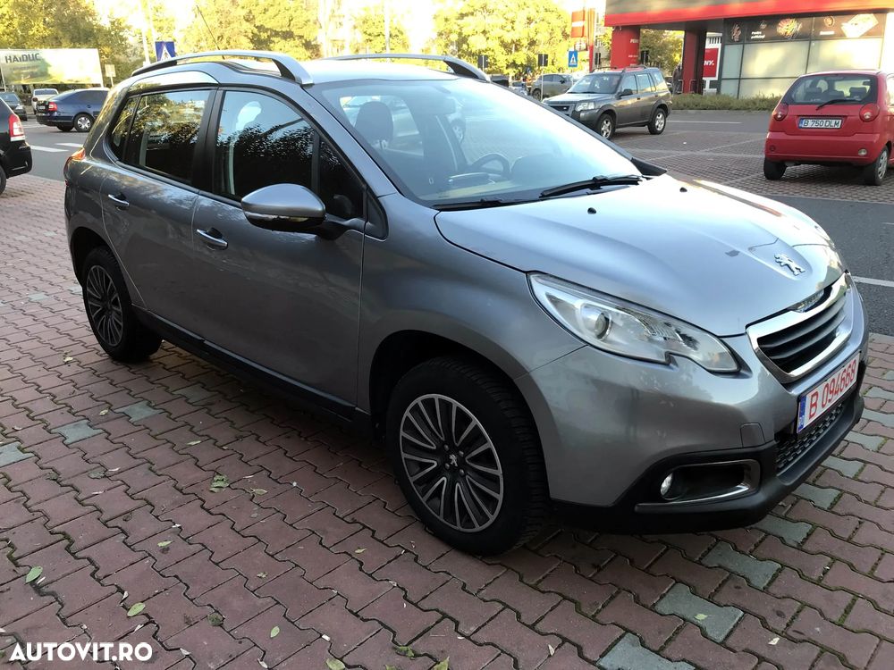 Peugeot 2008 1.2 L PureTech Active - 5