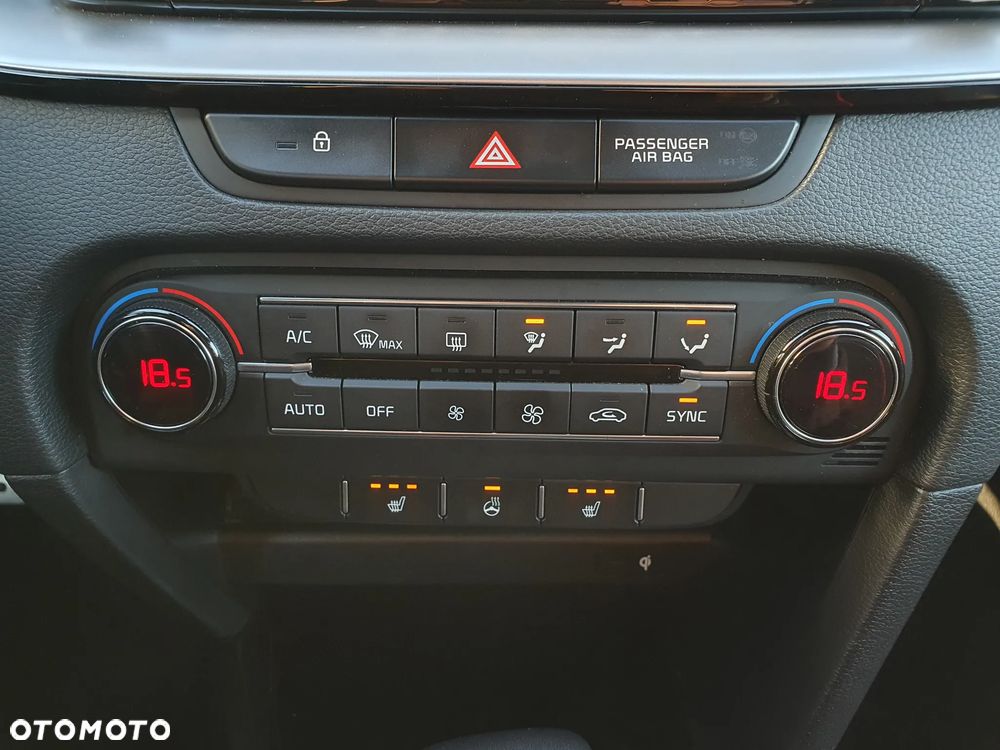 Kia ProCeed 1.6 T-GDI GT DCT - 33