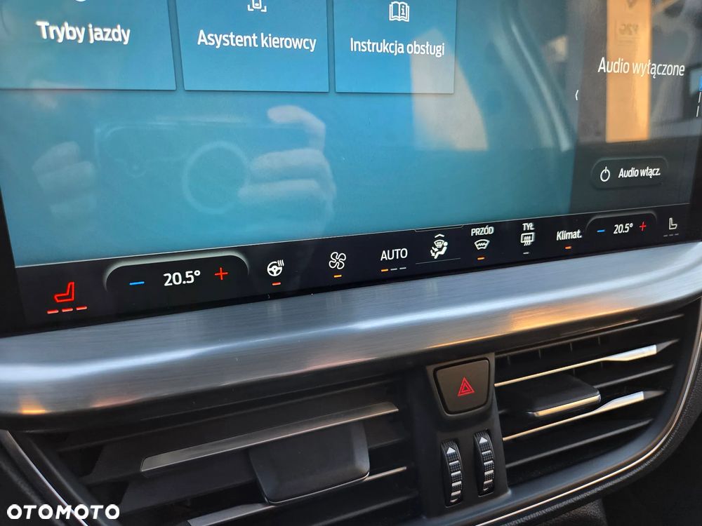 Ford Focus 1.0 EcoBoost Titanium X - 30