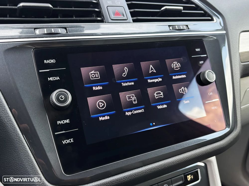 VW Tiguan Allspace 2.0 TDI Confortline DSG - 32