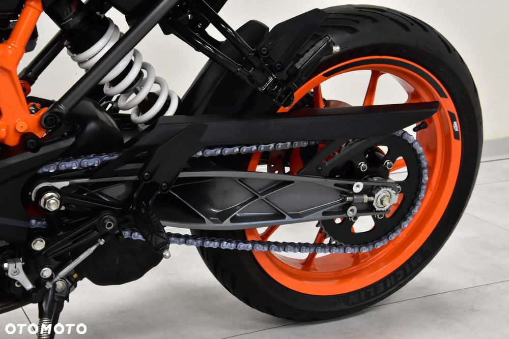 KTM Duke 125 - 38