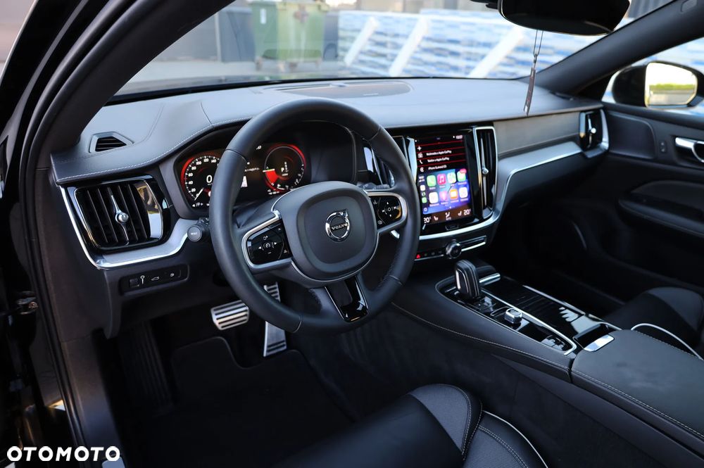 Volvo V60 T8 AWD Twin Engine Geartronic R-Design - 18