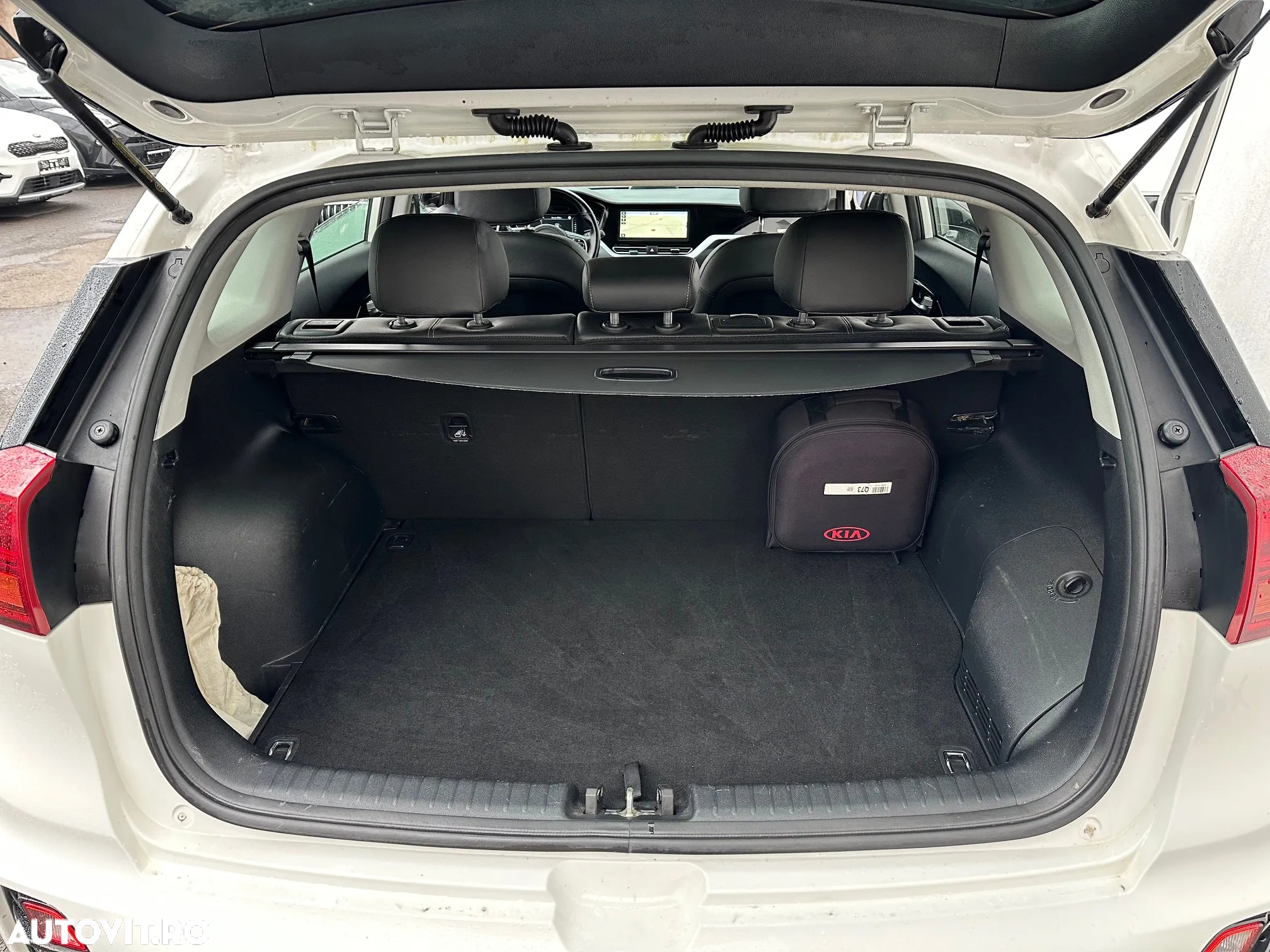 Kia Niro 1.6 GDI PHEV 2WD Aut. Vision - 38