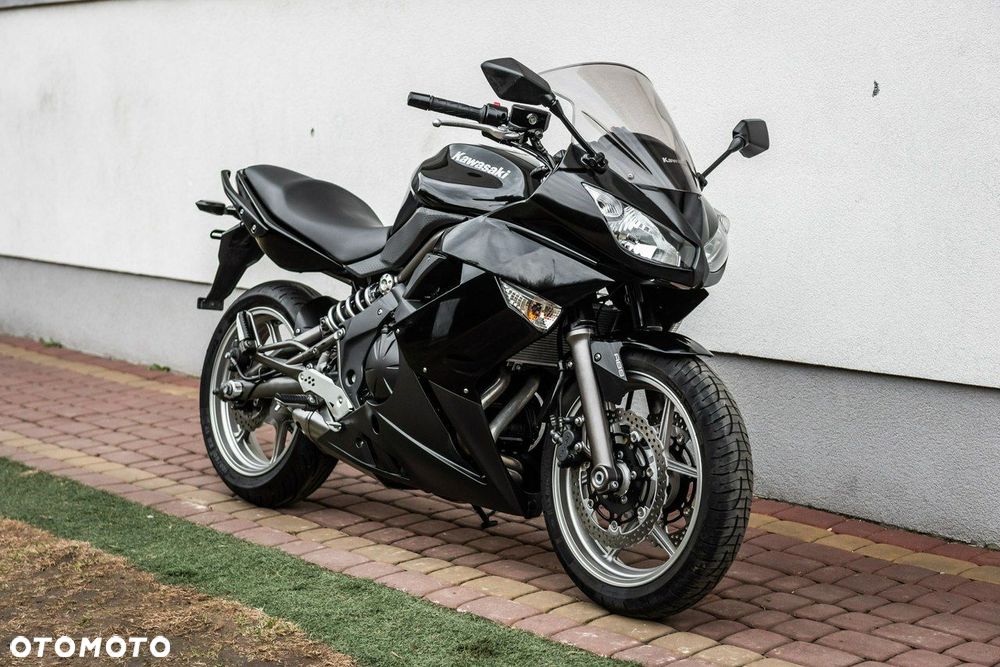 Kawasaki ER - 2