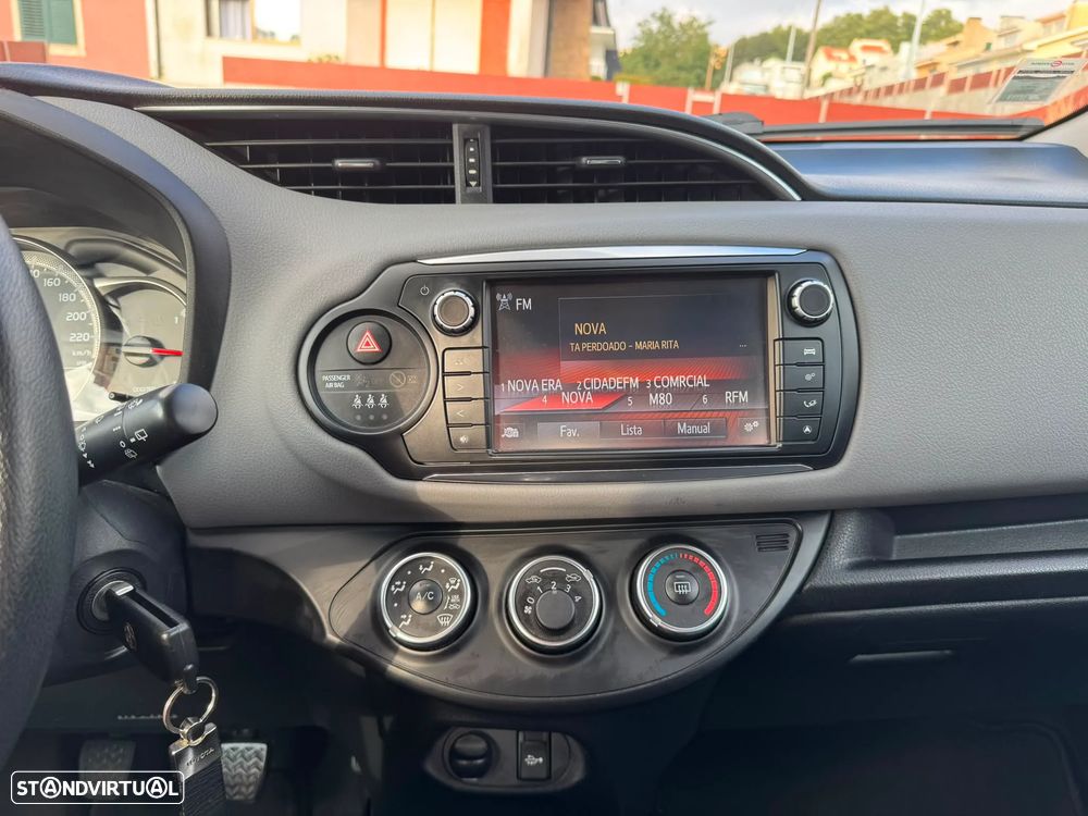 Toyota Yaris 1.0 VVT-i Comfort+P.Style - 13