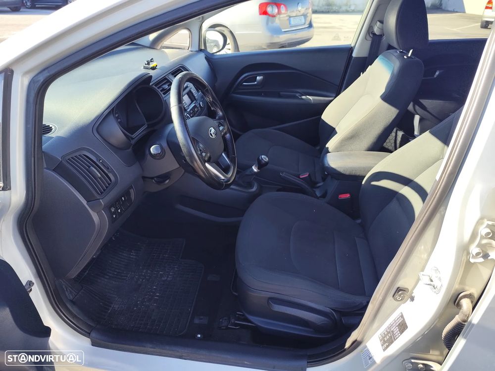 Kia Rio 1.2 CVVT TX AC+VE - 18