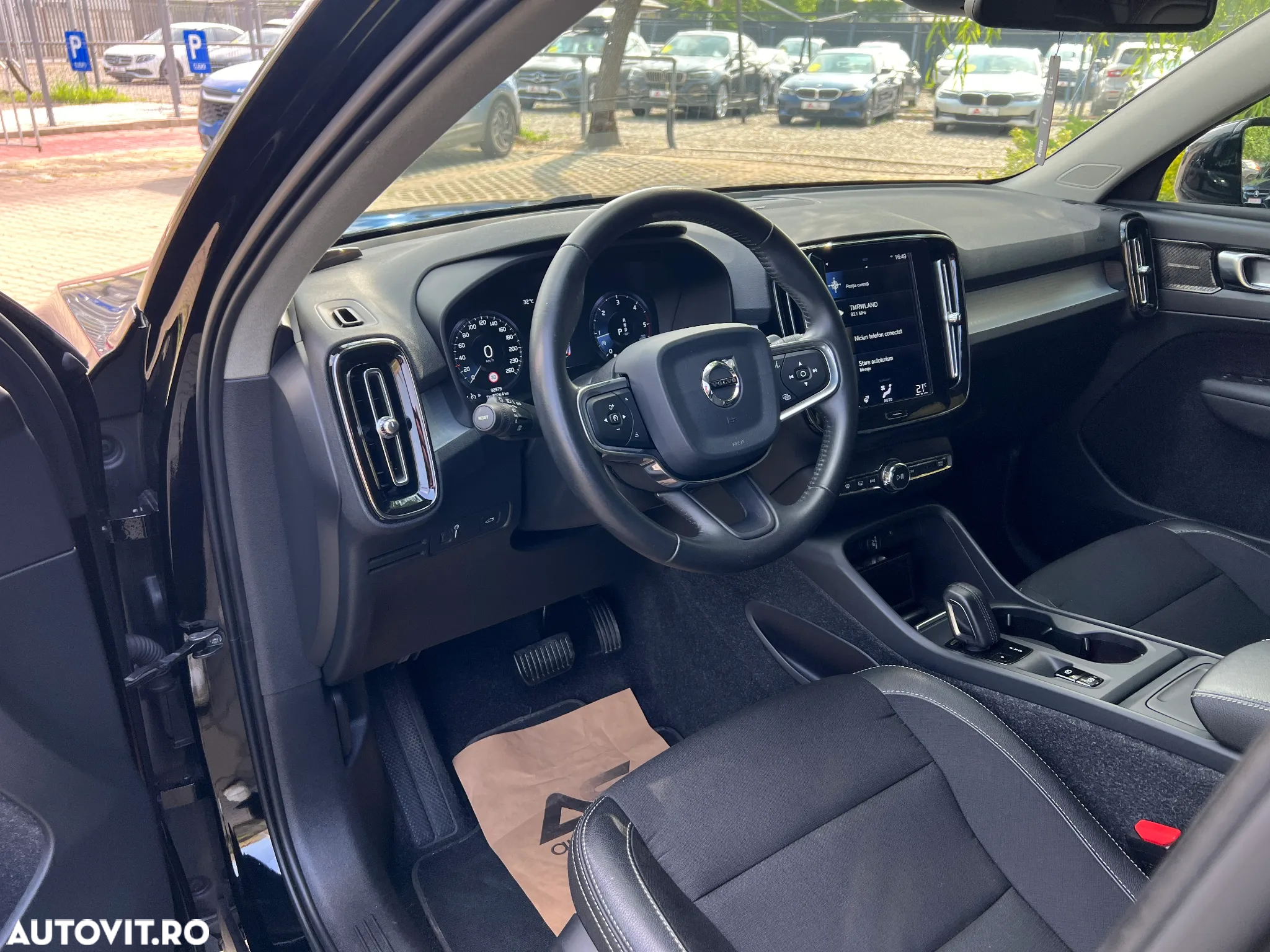Volvo XC 40 D4 AWD Momentum - 2